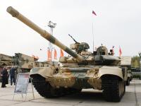 Le Kazakhstan peut acheter des chars modernisés T-90AM à la corporation "Ouralvagonzavod"